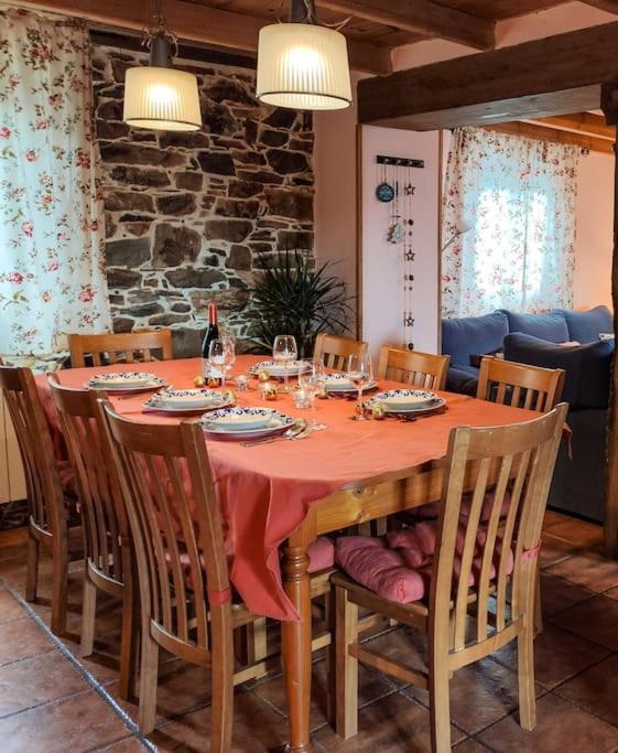 Casa Rural Tozolosolobos Otero de Bodas Luaran gambar